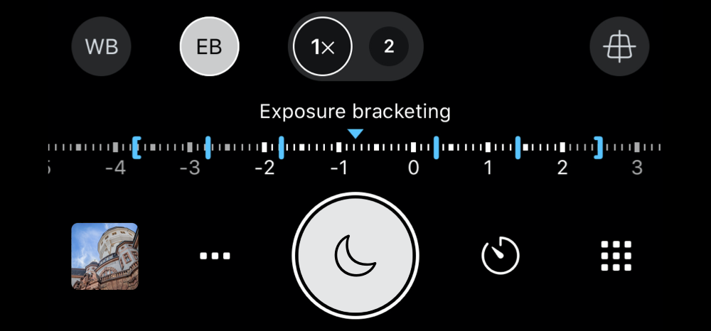 EB Exposure Bracketing feature in ProCamera's LowLight mode
